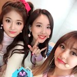 [EXO] <b>na</b>연 어른린 여돌미모 투탑맞네