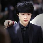 [EXO] 이 사진 경수 왤케 <b>도련</b>님 같냨ㅋ