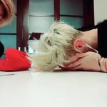 [아이콘] <b>러브미</b> 한국어가사