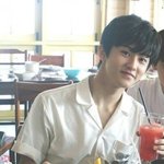 입천장이랑 잇몸에 <b>나사</b>5개밖음