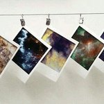 나 지금 엄마랑 동생이랑 싸워서 6시간동안 <b>방밖</b>으로 안나가고있어