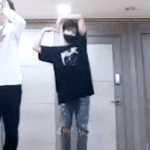 [방탄소년단] 이삐들 본보 질문 있는데..