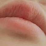 [댓글부탁해] 입술왜이러는지아는예쁜이ㅠㅠ