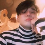 [댓글부탁해] 얘들아 학교 <b>사물</b>함에 넣을 거 뭐 없냐