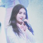 <b>화려</b>한 비주얼 자랑하는 女돌