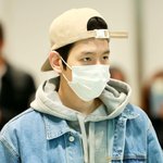 [백현] 꾸러기세요? 졸귀 <b>공항</b>백현 ㅠ