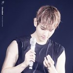 [백현] 백현이 한 콘서트에서 분위기 확확 변하는거~ <b>갭</b>큥!