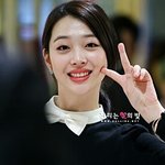 나 웃을때 ㅈㄴ못생겼는데 짝<b>남</b>이 봄