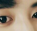 [댓글부탁해] 얘드라 객관적으로 봤을<b>때</b> <b>눈</b> 누가 더 커?