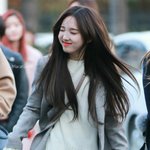 [방탄소년단] <b>나연</b> 뮤뱅 출근길