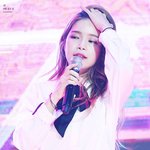 <b>존재</b> <b>자체</b>가 예술작품인 女돌