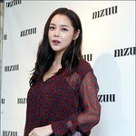 <b>볼살</b>이 갸름해진듯??