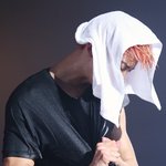 [EXO] 엑소 다이어트 자극 사진 하나만 <b>투척</b>해줘 배경해놓게