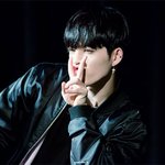 부리부리한 <b>남</b><b>돌</b> <b>멤버</b> 모음