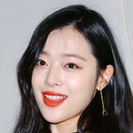 같은 반 남자애가 맨날 쳐다보는데 왜 그래?