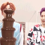 [EXO] 이거ㄹㅇ 좋아하는사람 <b>몰래</b>쳐다보는느낌