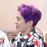 [시우민] 아직은 사람의 <b>손길</b>이 필요한 시우민