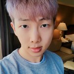 [방탄소년단] 그 <b>와중</b>에 포도알이모티콘ㅋㅋㅋ