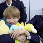 [방탄소년단] 아닠ㅋㅋㅋㅋ김태형 <b>반응차이</b>ㅋㅋㅋㄱ