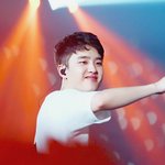 [EXO] 경수 파마머리 또 해줘쓰면