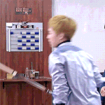 [시우민] 시우민 <b>모해</b>?ㅋㅋㅋㅋ