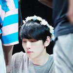 [EXO] 나 <b>화관</b> 만드는거 취미인데