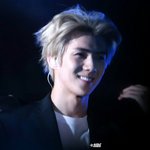 [EXO] <b>머리숱</b>도 많은 잘생기고 젊고 돈많은 애