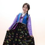 [콜로라도] 한,중,일 여자아이돌 대표맴버들의 복장들.jpg