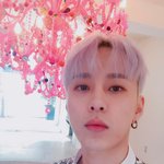 최근 용준형 머리색깔