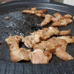 [EXO] 혼자 <b>양념</b>고기 먹고있음