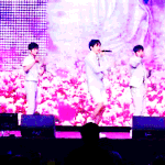 [<b>B1A4</b>] 데뷔일에 팬밑하는거 처음 아님?