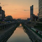 여드름흉터랑 <b>기미</b>잡티그런거 다어떡하냐...