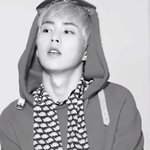 [시우민] 보그 시우민 편집컷(독특한 <b>패션</b>)
