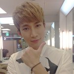 비투비와 크로스진의 <b>평행</b>이론.jpg
