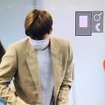 [EXO] <b>김종인</b> 혼자 조카바쁘네 얘 어디감?