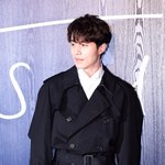 [<b>이동욱</b>] ㅠㅠㅠ갓사자 동우기 버버리 샷