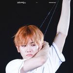 [백현] 인이어 빼눈뎈ㅋㅋ배켠 넘으나 심장에 무리가