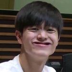 [댓글부탁해] 잘생긴 얼굴 활용못하는 아이돌2명