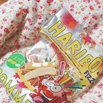 [댓글부탁해] 이거 곰팡인가요? <b>하리보</b> 젤리 안에 하얀색 덩어리..