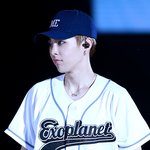 [시우민] 시우민이 <b>오리</b>인형을 들고 있는 이유는?