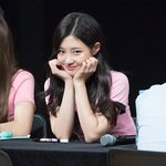 <b>랜</b><b>선</b>여친 돋는 女돌 직찍 모음