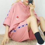 이거 옷 어때? 색깔도 골라주랑 ㅎㅎ