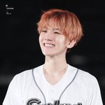 [EXO] 워쓰 울프 이쓰울프 <b>아우</b>