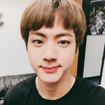 [방탄소년단] 미모보고 감탄하라고 <b>심플</b>하게 솨아