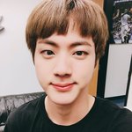 [방탄소년단] 자존남 자제는 커녕 잘생긴얼굴 더 잘보여서 좋겠다