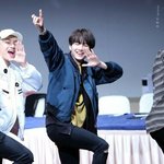 [방탄소년단] 얘드라 다들 <b>피땀</b>눈물처음보고 어땠어?????