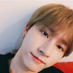 [댓글부탁해] 아이엠 목색깔차이 <b>비비</b>맞음...?