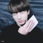 [방탄소년단] 꾹이 땀 닦는거ㅠㅠ