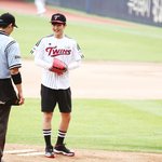 [EXO] 심판도 녹는 민석이 <b>꽃미소</b>