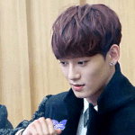 [CHEN] 아직 애기라서 병 <b>뚜껑</b> 도 못따징